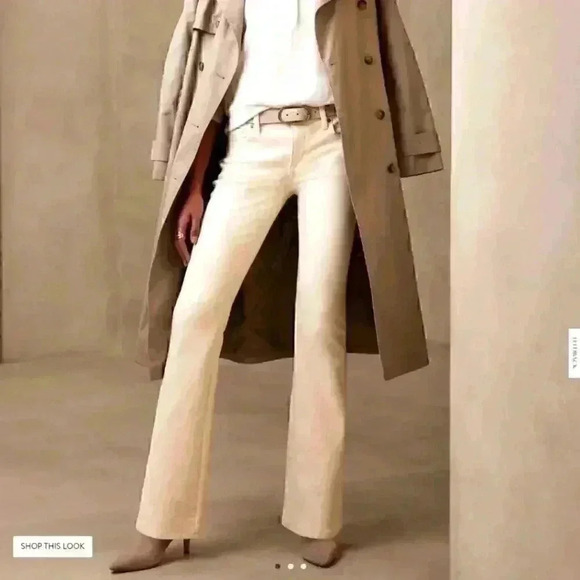 Banana Republic Low Rise Bootcut Jean - Picture 7 of 7